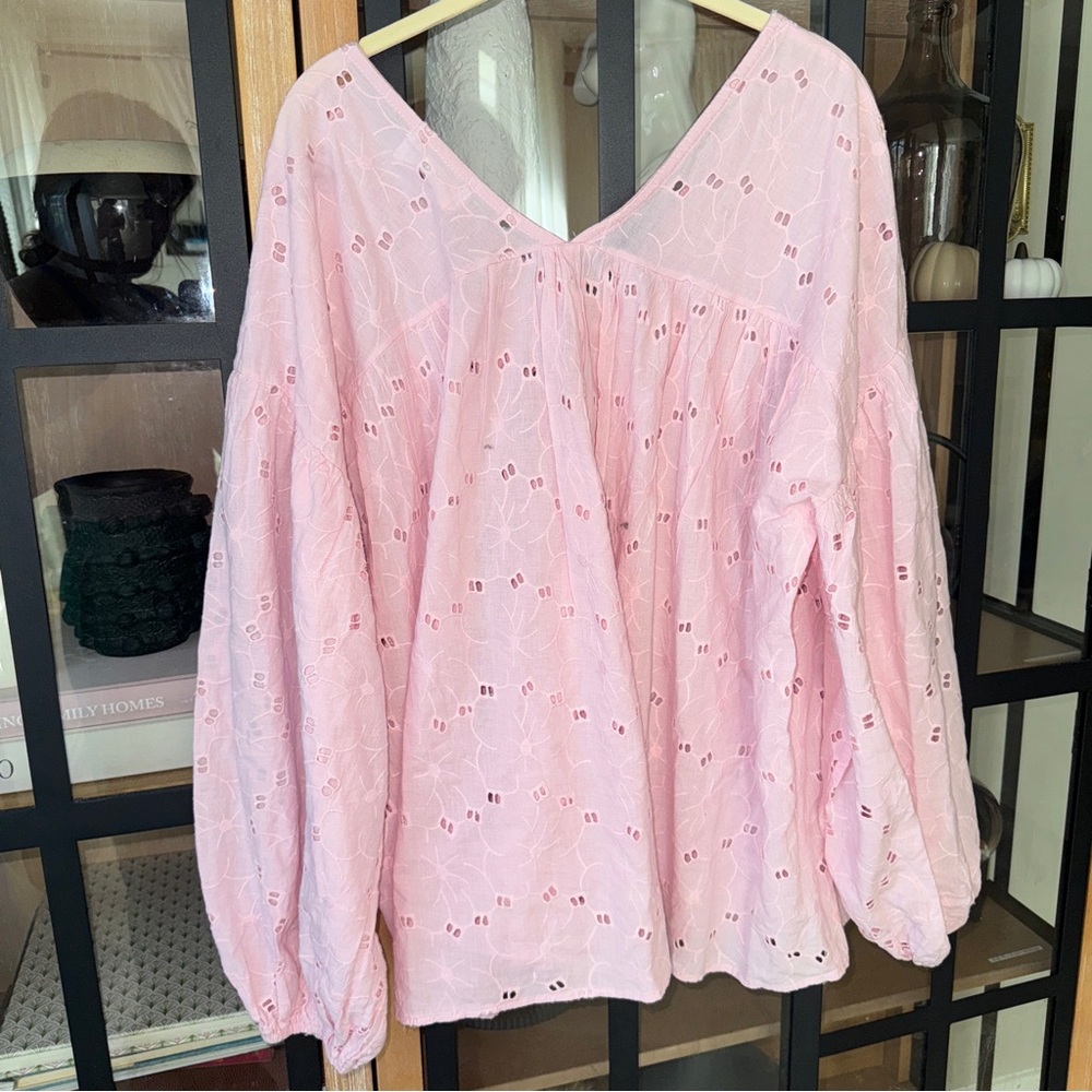 BUCKETLIST Eyelet blouse long sleeve balloon top bubblegum pink embroidered - Picture 8 of 9